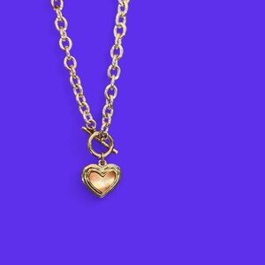 silvertone  chunky puff heart bracelet with toggle clasp